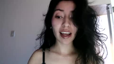 oliviaaa__ online show from 9, 1, 2026