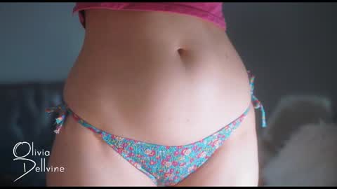 Snapshot of oliviadellvine chatting on 25, 7, 2026 Olivia online show from 25, 7, 2026