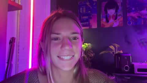 Snapshot of oliviahansleyy chatting on 19, 12, 2024 Olivia online show from 19, 12, 2024