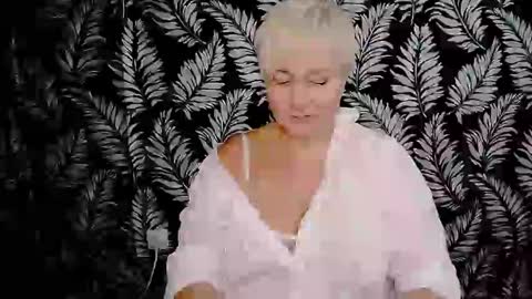 Snapshot of oliviaoskar_ chatting on 6, 12, 2024 Kelly online show from 6, 12, 2024