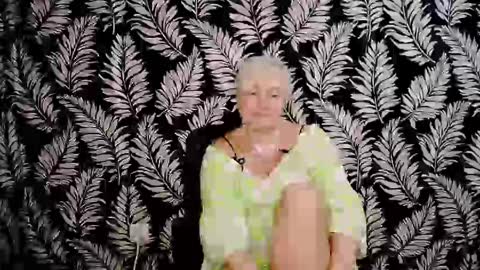 Snapshot of oliviaoskar_ chatting on 8, 12, 2024 Kelly online show from 8, 12, 2024