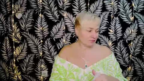 Snapshot of oliviaoskar_ chatting on 30, 12, 2024 Kelly online show from 30, 12, 2024