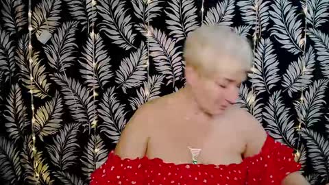 Snapshot of oliviaoskar_ chatting on 3, 1, 2025 Kelly online show from 3, 1, 2025