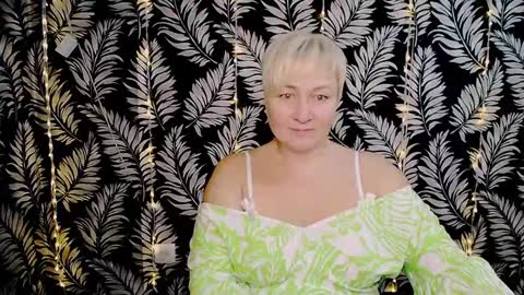 Snapshot of oliviaoskar_ chatting on 4, 1, 2025 Kelly online show from 4, 1, 2025