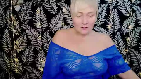 Snapshot of oliviaoskar_ chatting on 6, 1, 2025 Kelly online show from 6, 1, 2025