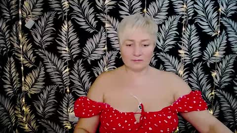 Snapshot of oliviaoskar_ chatting on 12, 1, 2025 Kelly online show from 12, 1, 2025