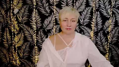 Snapshot of oliviaoskar_ chatting on 6, 2, 2025 Kelly online show from 6, 2, 2025