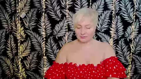 Snapshot of oliviaoskar_ chatting on 8, 2, 2025 Kelly online show from 8, 2, 2025