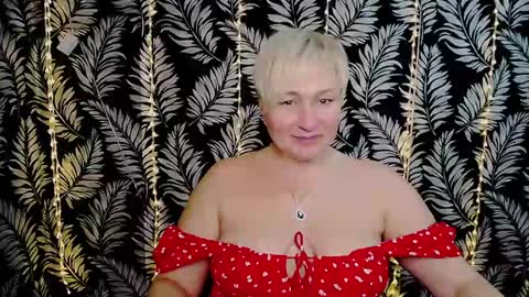 Snapshot of oliviaoskar_ chatting on 14, 2, 2025 Kelly online show from 14, 2, 2025
