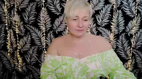 Snapshot of oliviaoskar_ chatting on 1, 3, 2025 Kelly online show from 1, 3, 2025