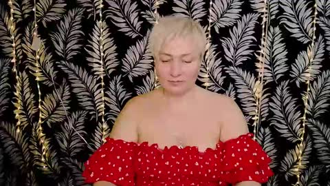 Snapshot of oliviaoskar_ chatting on 6, 3, 2025 Kelly online show from 6, 3, 2025