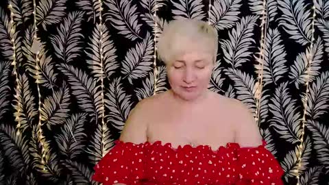 Snapshot of oliviaoskar_ chatting on 8, 3, 2025 Kelly online show from 8, 3, 2025