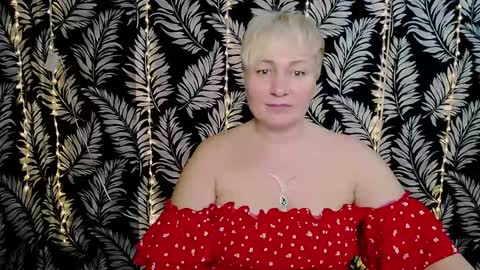 Snapshot of oliviaoskar_ chatting on 8, 3, 2025 Kelly online show from 8, 3, 2025