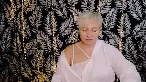 Snapshot of oliviaoskar_ chatting on 14, 9, 2025 Kelly online show from 14, 9, 2025