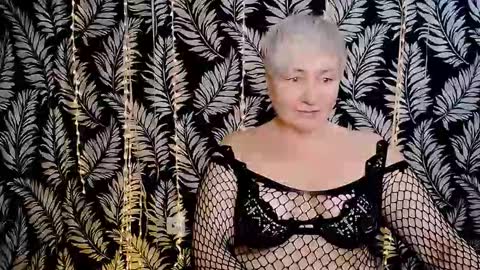 Snapshot of oliviaoskar_ chatting on 18, 9, 2025 Kelly online show from 18, 9, 2025