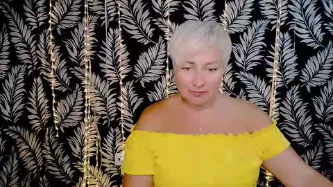 Snapshot of oliviaoskar_ chatting on 6, 10, 2025 Kelly online show from 6, 10, 2025