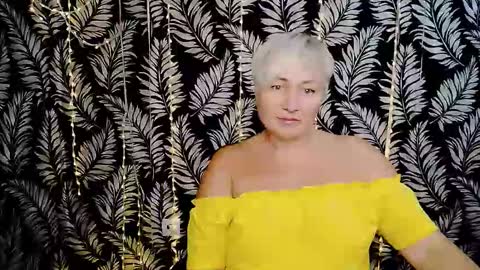 Snapshot of oliviaoskar_ chatting on 25, 10, 2025 Kelly online show from 25, 10, 2025