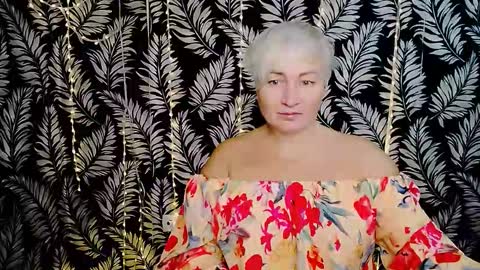 Snapshot of oliviaoskar_ chatting on 27, 10, 2025 Kelly online show from 27, 10, 2025