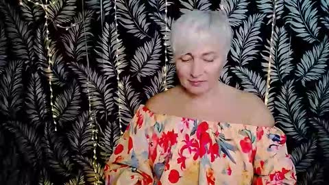 Snapshot of oliviaoskar_ chatting on 2, 11, 2025 Kelly online show from 2, 11, 2025