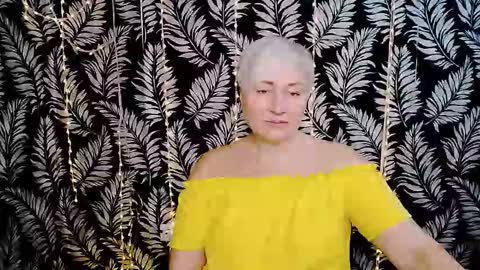 Snapshot of oliviaoskar_ chatting on 4, 12, 2025 Kelly online show from 4, 12, 2025