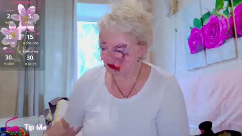 Snapshot of oliviaparadise chatting on 20, 5, 2026 oliviaparadise online show from 20, 5, 2026