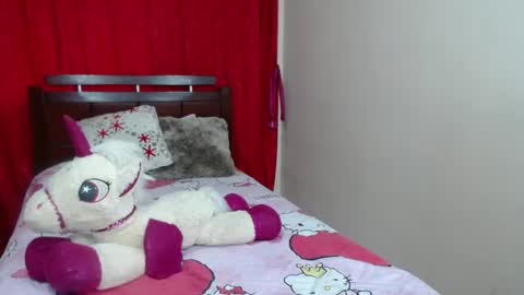 Snapshot of oliviapetit chatting on 3, 2, 2026 Olivia online show from 3, 2, 2026