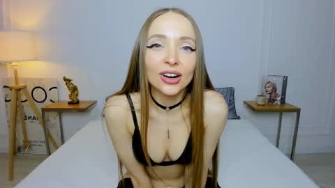 Snapshot of oliviawilsons chatting on 12, 3, 2025 Olivia online show from 12, 3, 2025