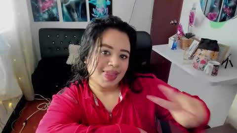 Snapshot of oliviia_cute chatting on 11, 11, 2025 oliviia_cute online show from 11, 11, 2025