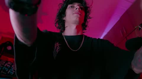     online show from 22, 10, 2025