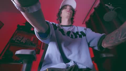     online show from 18, 4, 2026