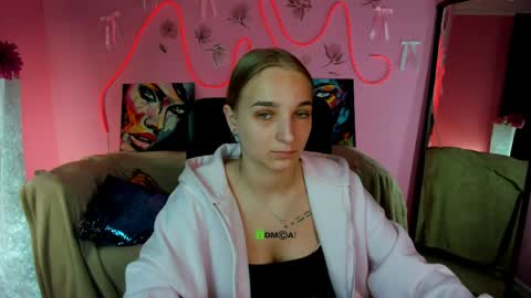 Ollivia online show from 5, 5, 2026