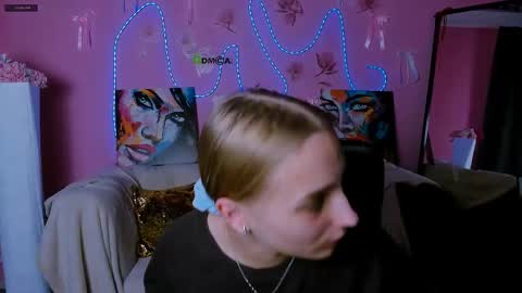 Ollivia online show from 19, 5, 2026