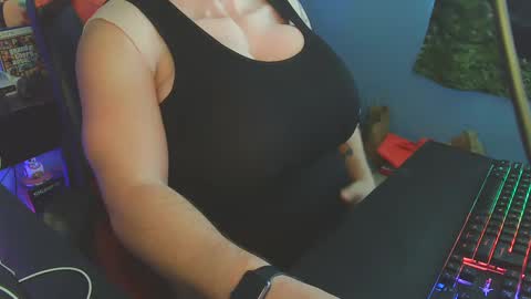 Snapshot of olorlando321 chatting on 13, 10, 2025 Dani Pregna online show from 13, 10, 2025