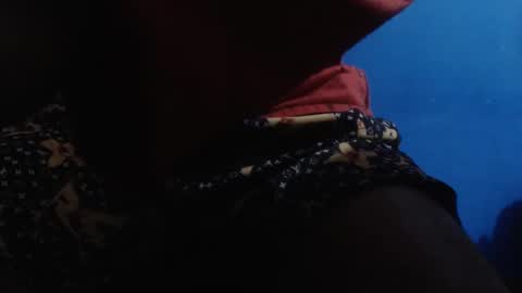 OlySantos online show from 10, 10, 2025