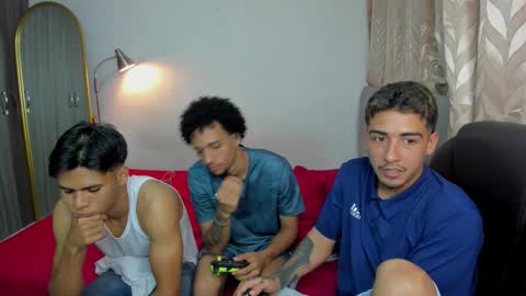 Snapshot of olyver_master chatting on 15, 10, 2025 olyver_master online show from 15, 10, 2025