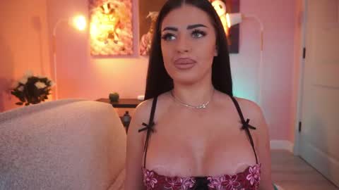 Olyvia online show from 30, 4, 2026