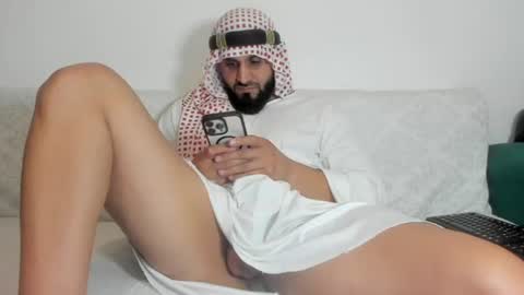 Snapshot of omar_xoxo chatting on 17, 7, 2026 Omar online show from 17, 7, 2026