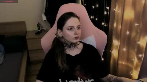 on_yxxx online show from 22, 10, 2025