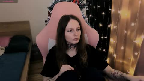 on_yxxx online show from 21, 11, 2025