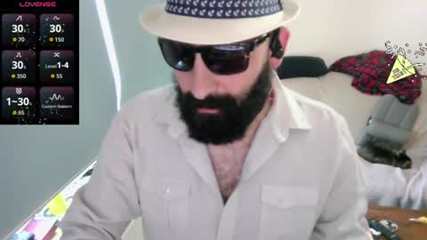 Snapshot of ona_nisme chatting on 20, 6, 2026 ona nisme online show from 20, 6, 2026
