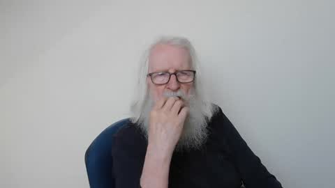 Snapshot of onanister chatting on 16, 5, 2026 Somewhere over the rainbow online show from 16, 5, 2026