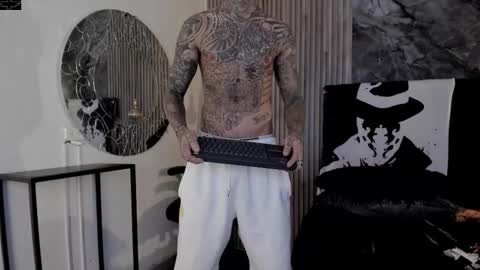     ... online show from 17, 11, 2025