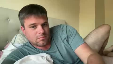 Snapshot of onceaweekview chatting on 13, 11, 2025 onceaweekview online show from 13, 11, 2025