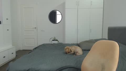 onebestlover online show from 16, 2, 2025