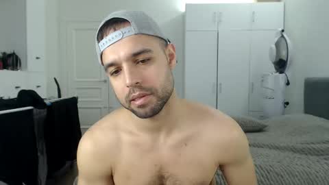 onebestlover online show from 5, 3, 2026