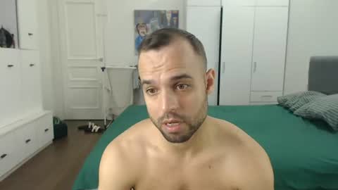 onebestlover online show from 15, 7, 2026