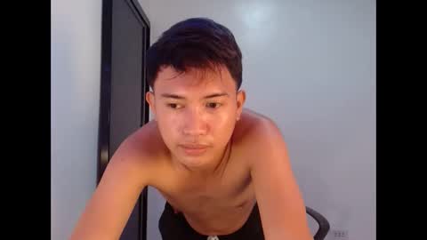 Wyn Will serve you and be your slave online show from 28, 3, 2026