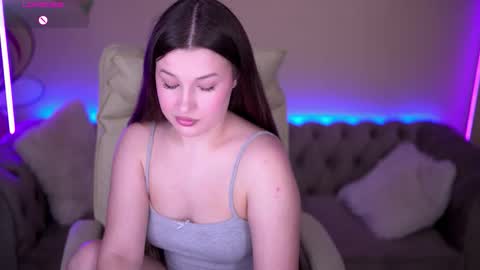 Snapshot of onelaya chatting on 19, 3, 2026 L A Y A online show from 19, 3, 2026