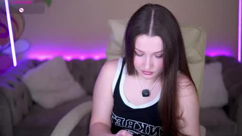 Snapshot of onelaya chatting on 3, 4, 2026 L A Y A online show from 3, 4, 2026