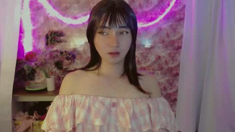 Snapshot of onelesslonelygirl69 chatting on 5, 7, 2026 KLIER online show from 5, 7, 2026